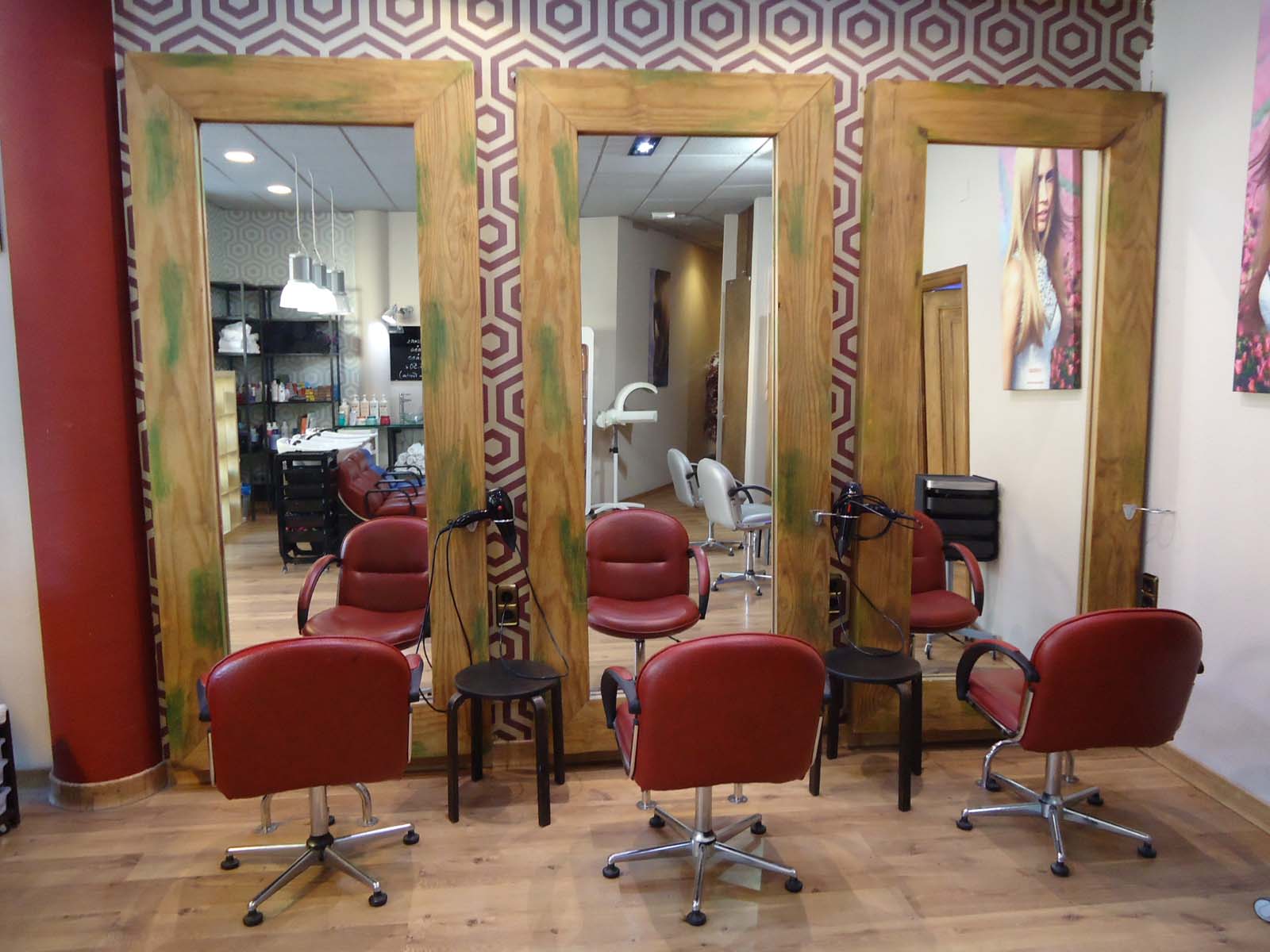 Vicky Lorenzo Peluquería en Oleiros